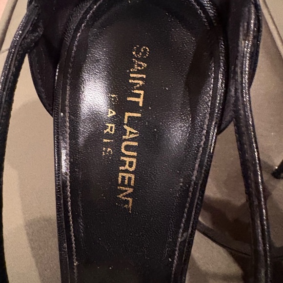 Saint Laurent Elegant Cassandra 100 Black Heels with Brushed Gold Logo - Picture 4 of 16